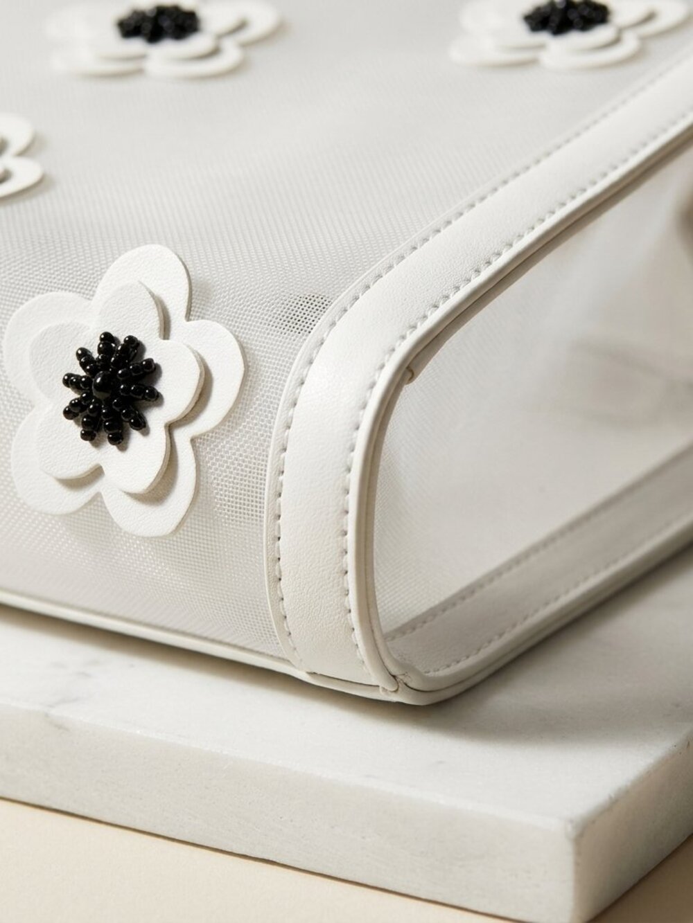 🖤 Christian Siriano Black & White Floral Tote Bag 🖤 - Picture 13 of 13